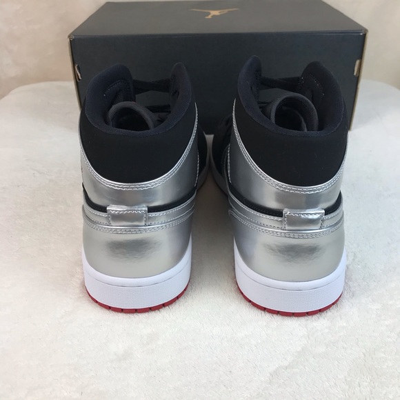 Nike Air Jordan Retro 1 Mid Johnny Kilroy Gym Red - Picture 4 of 7